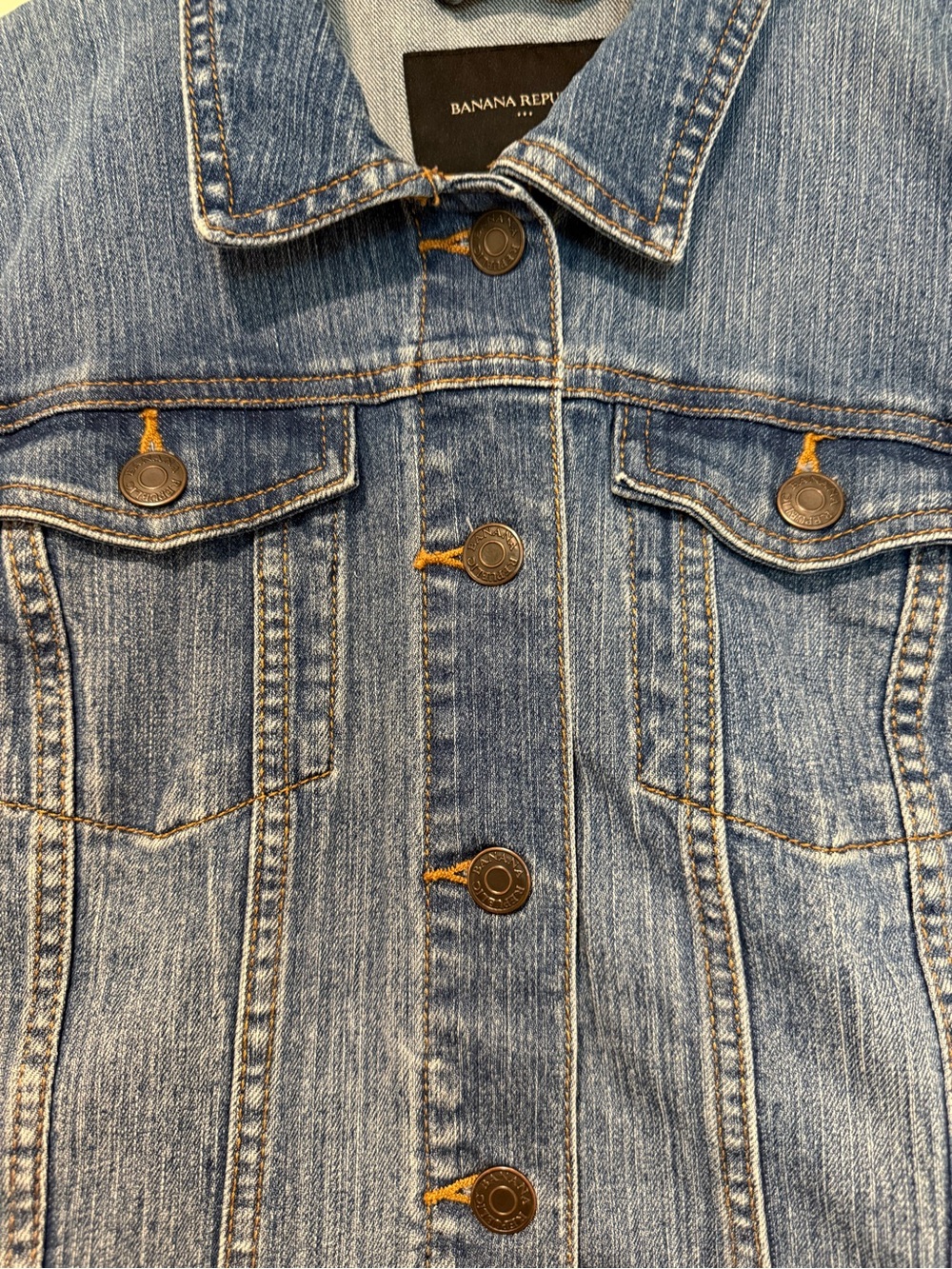 Banana Republic Blue Denim Jean Jacket in Medium wash, size medium - Picture 3 of 6